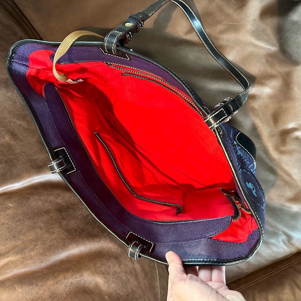 DISNEY DOONEY & BURKE 2017 park bag - Picture 8 of 15